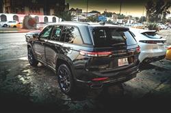 جیپ گراند شیرۆکی